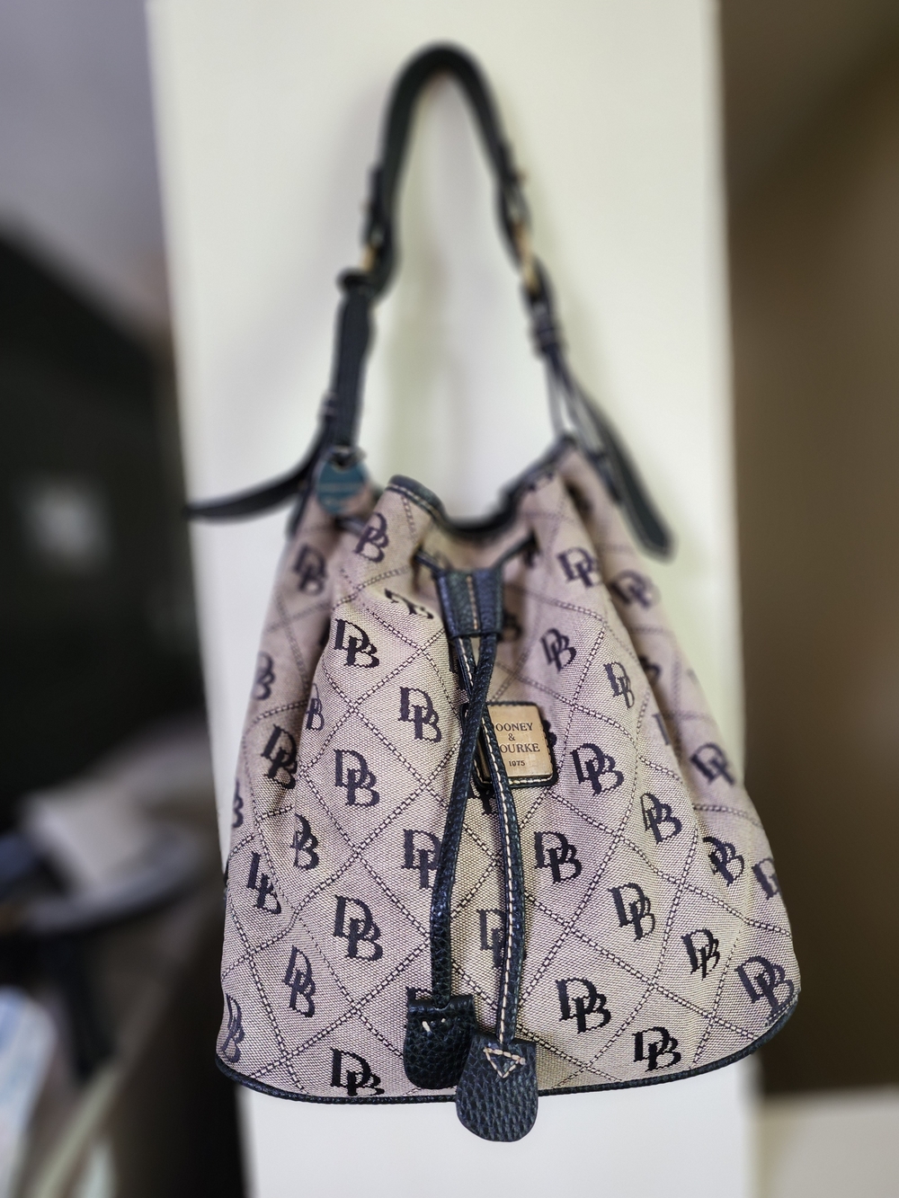 Vintage Dooney & Bourke Black Trim Logo Drawstring Shoulder Bag